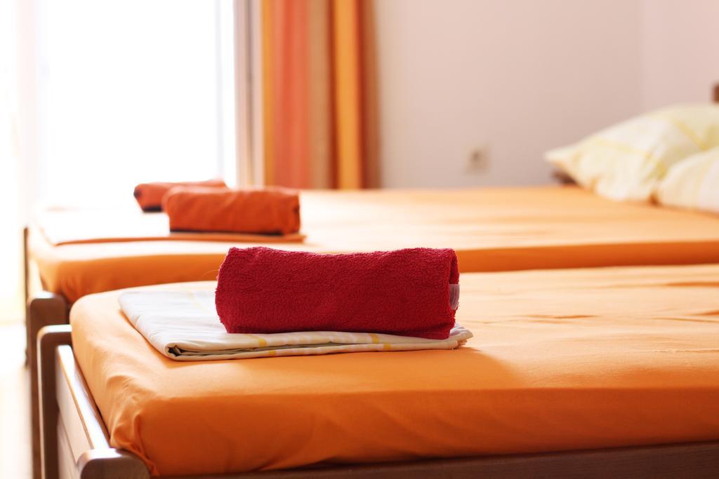 Guesthouse Sun Hostel 布德瓦 外观 照片