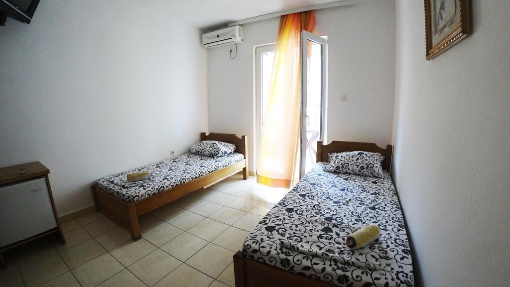 Guesthouse Sun Hostel 布德瓦 外观 照片