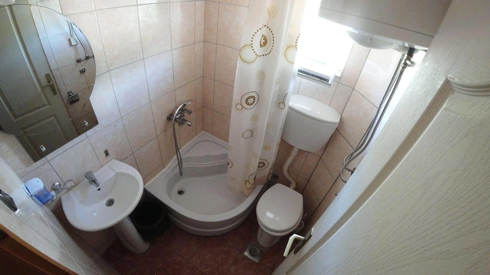 Guesthouse Sun Hostel 布德瓦 外观 照片