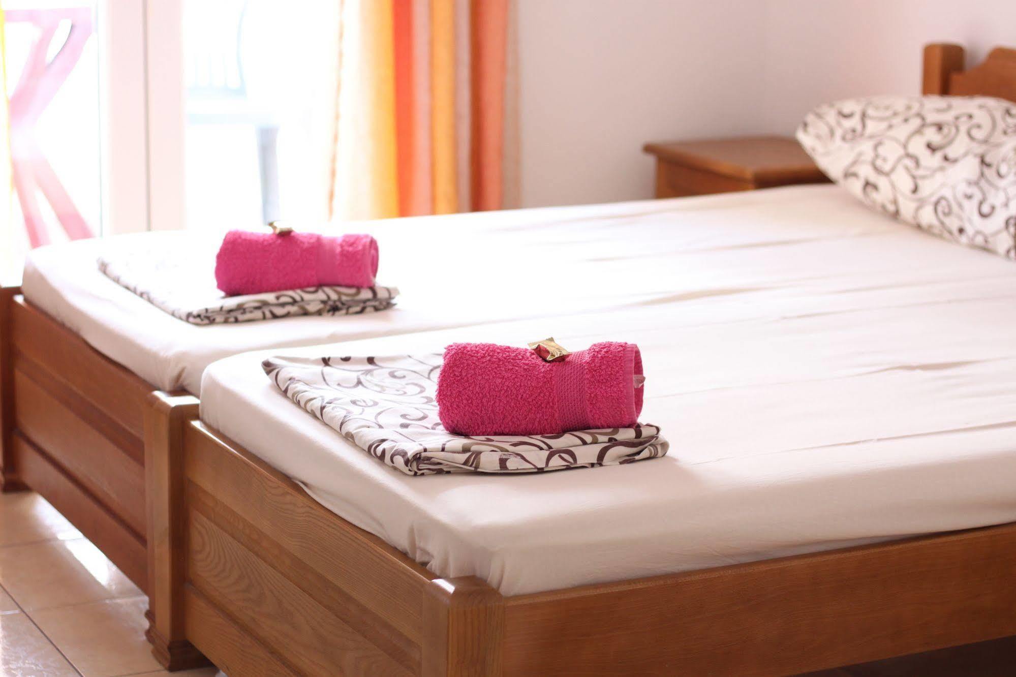Guesthouse Sun Hostel 布德瓦 外观 照片
