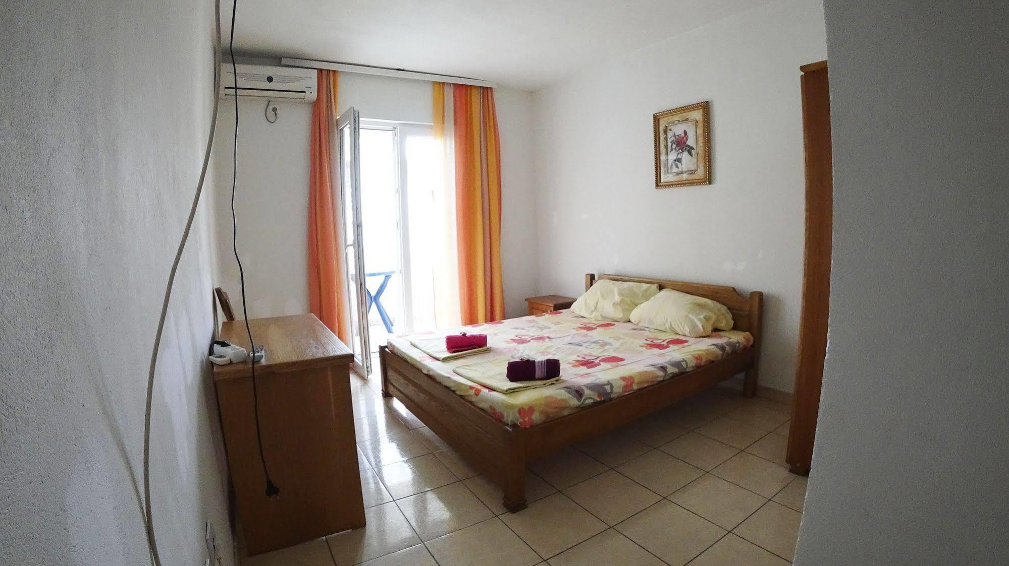 Guesthouse Sun Hostel 布德瓦 外观 照片
